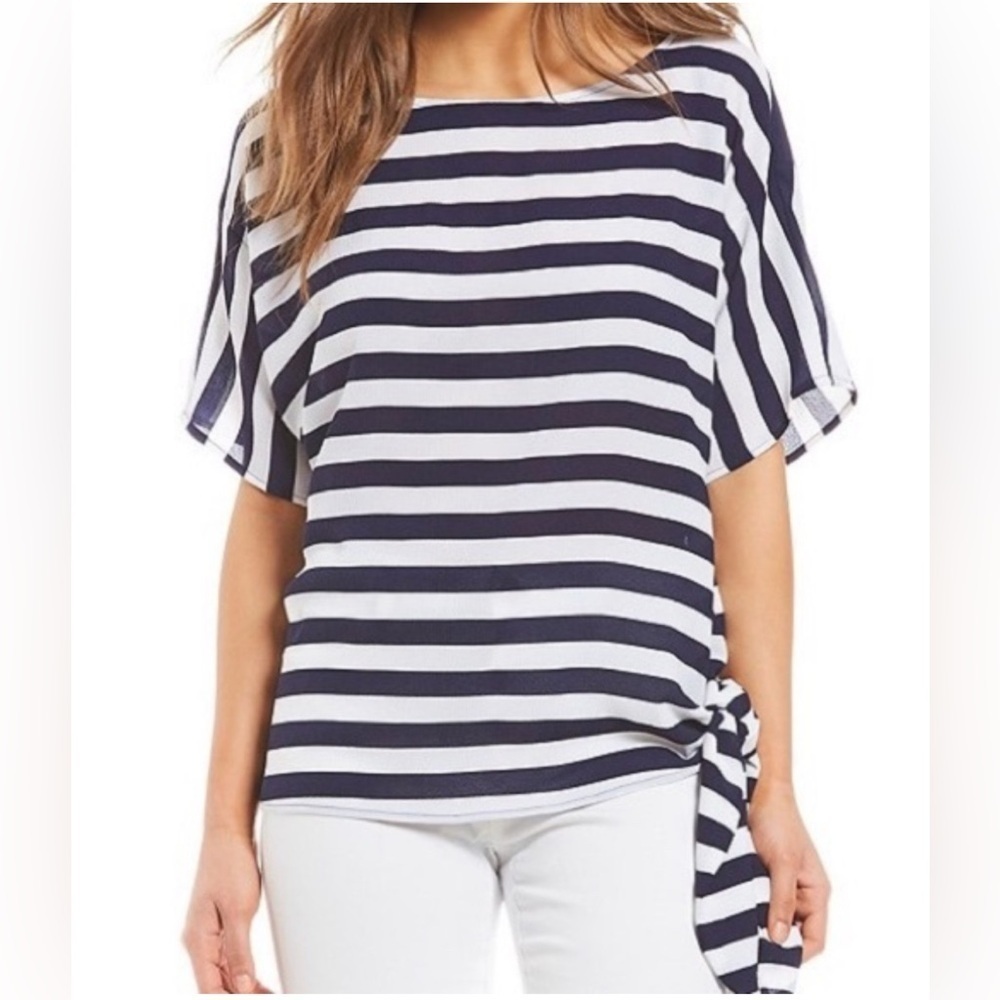 💥Michael Kors Navy & White Tie Front Blouse S